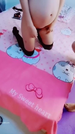 孕妇也疯狂性爱刺激战场黑丝孕妇娇俏小妹怀孕了还找男友接着操反正都怀孕了直接内射骚逼超棒稀缺收藏 截图8