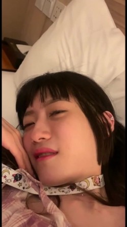 泄密流出传媒大学骚女吴嘉宜和传媒大学实习男炮友自拍不雅视频被灵魂拷问性爱史一边吃大屌做爱 截图2