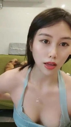 极品高颜冷艳御姐，反差小妈感女主播「金刚护撸娃」「小奶猫」密码房激情淫语撩骚，和姐妹下海大秀，互舔互口 截图6