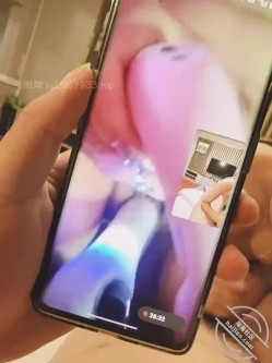 带着嫂子跟大哥开视频一起做，海友老婆喷了好多！ 截图1