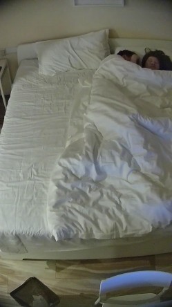 酒店偷拍 大学生情侣蓝衬衫气质美女被操后喜欢用双脚踩舔狗男朋友脸 截图14