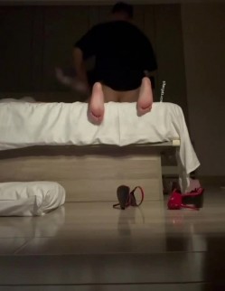 约炮大神，【阿曼达】，VIP付费福利，泄密多位极品妹子福利，麻将桌前操牌友，3P别人的老婆偷情 截图15