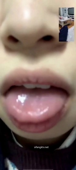 甄选10位惨遭男友交换资源流出的反差婊,朋友圈里的小迷妹,男友面前的臊娘们 截图3