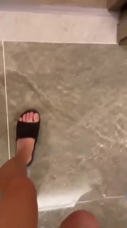 良家人妻偷情打电话强烈反差 对白真实刺！美女也这么逗比吗 截图5