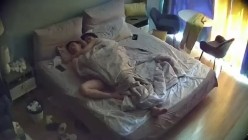 最新流出酒店安防摄像头偷拍大叔和少妇情人开房先用嘴舔湿情人的骚穴再用大屌长驱直入喜爱69 截图15