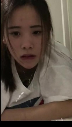 《精品泄密》一个英语老师一个良家人妻两位反差婊日常不雅自拍视图流出 前者骚后者更骚 截图2