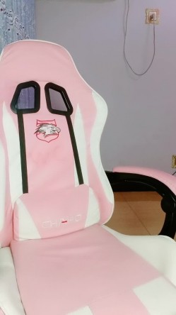 少妇的诱惑全程露脸，奶子大逼逼更大，自己用手掏进去自慰，玻璃瓶塞逼抽插呻吟，内裤塞逼里淫水好多淫声荡语 截图10