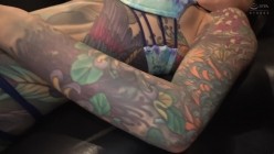 DVDMS-600 潜入！TATTOOガールズバー 激レア全身刺青女子が営業終了後の店内でデカチンに屈する淫欲絶頂SEX 截图3