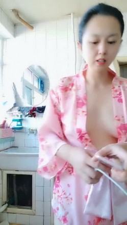 寒假下海的语文老师、小少妇很骚：怎么我离婚你要娶我啊，你要娶我我就离婚，我会喷水啊。白浆淫流一地，骚死哦，老公满足不了！ 截图8