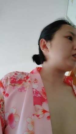 寒假下海的语文老师、小少妇很骚：怎么我离婚你要娶我啊，你要娶我我就离婚，我会喷水啊。白浆淫流一地，骚死哦，老公满足不了！ 截图9