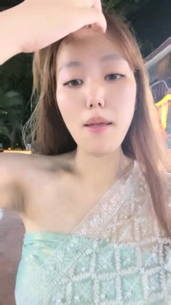 极品大学生，【紫檀北北】，第一次到酒店约炮，乖乖女也疯狂，前男友已经调教的相当到位了，蜜桃臀骚穴水汪汪 截图15
