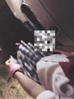 最美女主「小爱」颜值爆表身材炸裂视频内容丰富多样，从大胆露出到骑乘激情再到KTV车震口活场景花样百出 截图14