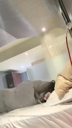 爆干骚妹双马尾粉穴JK装妹子和炮友啪啪，翘起屁股用笔插菊花手指扣弄抽插猛操 截图16