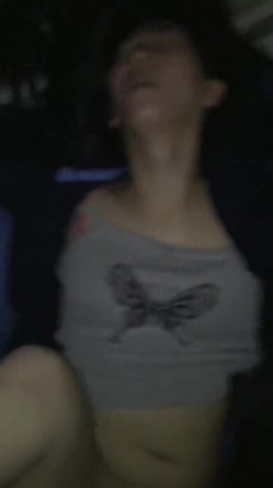 熟女人妻 有点害羞 在家被黑肉棒无套输出 操的骚叫不停 截图10