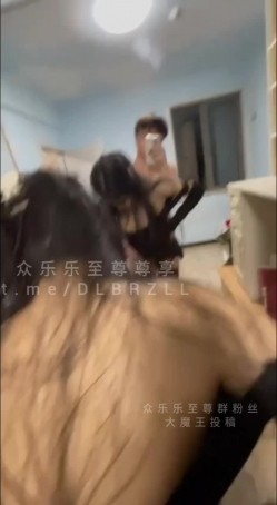 移澳泡良大神「世纪金枪」约炮视频流出，露脸杭州网红母狗，极品颜值身材，第一部，全程淫语“主人，操我的骚逼” 截图10