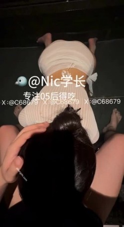 约啪大神，【Nic学长】，专攻05后，学生妹重金拿下，情趣黑丝诱惑，酒店内夜夜笙歌 截图8