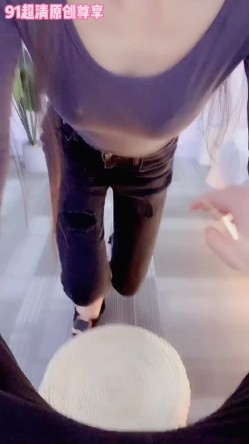 超骚极品网红御姐Avove粉丝团免费福利集 各种场景服饰啪啪啪水多声浪满满撸点 截图1