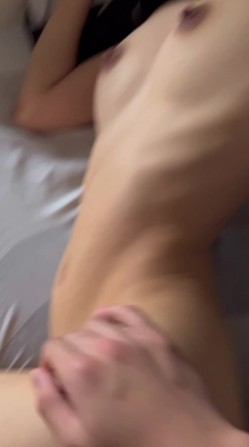顶级身材反差露脸！卖原味又好色高颜大奶推特女神【困困狗】私拍，各种不雅淫态紫薇露出啪啪被健身男友无套内射 截图10