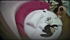 上帝视角  当少妇点上烟的那一刻 熟女的韵味全面散发 男人都能变成狗 实力不够 手指来凑 截图4