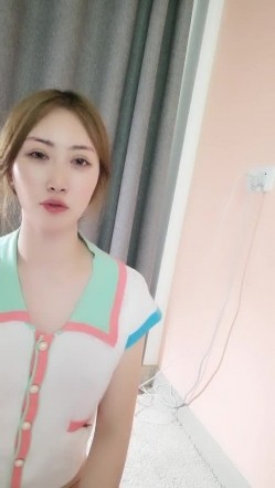 高颜值小姐姐【奶放多了】，跳蛋淫骚，‘困了你就睡呀，我还想自慰一会’，放声叫春，真尼玛诱人！ 截图5