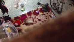 【极品稀缺 ️偷拍邻居】窗户偷拍情侣被操实在忍不住大叫 用被子捂嘴 各种姿势干一遍 操不尽的疯狂 截图5