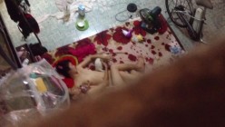 【极品稀缺 ️偷拍邻居】窗户偷拍情侣被操实在忍不住大叫 用被子捂嘴 各种姿势干一遍 操不尽的疯狂 截图11