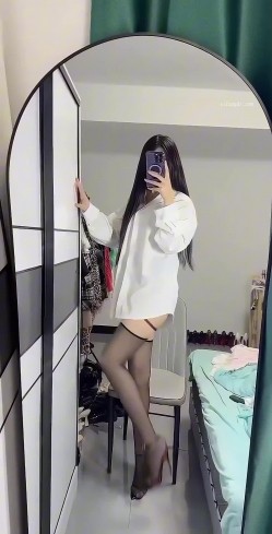 快手福利 高跟丝袜宝妈【小阿美】骚穴特写跳弹自慰 截图4