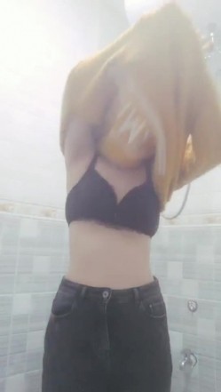 泄密25部（美女多多） 记录精彩时刻 截图1