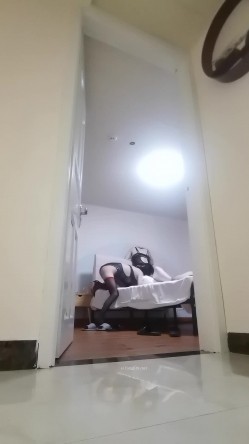 【大奶熟女】，红灯区熟女，【惠子阿姨】双女伺候小伙足交PAPA舔丝足，高跟鞋足交 截图7