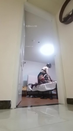 【大奶熟女】，红灯区熟女，【惠子阿姨】双女伺候小伙足交PAPA舔丝足，高跟鞋足交 截图11