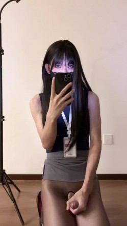自慰男娘edan 蛋爷日常的自慰活动 新作品升级了 往自己脸上和嘴里射了 简直牛逼到家了 截图3