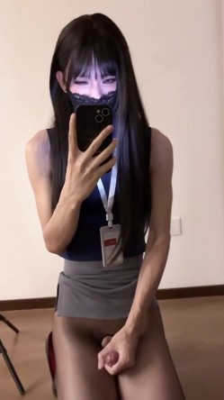 自慰男娘edan 蛋爷日常的自慰活动 新作品升级了 往自己脸上和嘴里射了 简直牛逼到家了 截图4