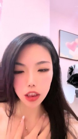 核弹！变态双御姐~20小时~【77吃不饱】呕吐~喝尿~双飞喷水！ 截图15