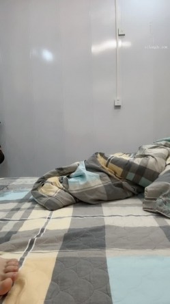 07年极品纹身小太妹「沈思悲剧」付费直播，神仙颜值，极品大长腿，揉奶自慰撩骚，真他妈羡慕她男朋友！ 截图11