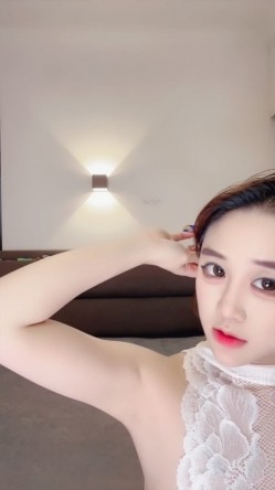 ️七彩主播【安小然】丝袜小姨子勾引姐夫口交骑乘啪啪 截图1