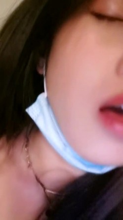 极品颜值骚妇，【小水泡萝卜】跳蛋S逼，粉丝互动，淫声都能听射，窃窃私语，勾魂摄魄娇喘 截图15