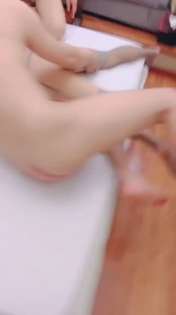校花【月禅】罕见3B叠罗汉 全是青春靓妹 多人淫乱现场不堪入目 吃鸡吞精 超顶 截图2
