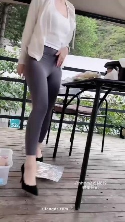 顶级绿帽博主，【娇妻日记】调教老婆388付费群，露出，发骚，啪啪，等等各种应有尽有 截图11