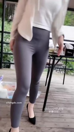 顶级绿帽博主，【娇妻日记】调教老婆388付费群，露出，发骚，啪啪，等等各种应有尽有 截图12