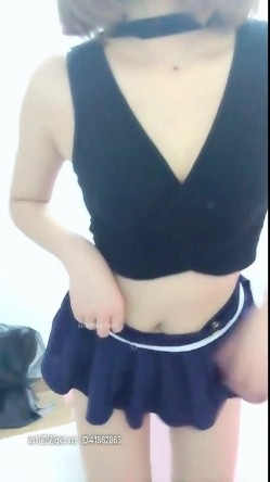超可爱的女孩 ️-，眼神水汪汪 ，随音乐而嗨：我来姨妈了，不要看啦，给你看姨妈巾好了，怎么抖这样吗，啊~摁啊~叫床好听！ 截图4