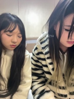 ️精神小妹【chunxiaoquqn】新晋精神小妹团播、几个年轻闺蜜一起下海赚钱 截图10