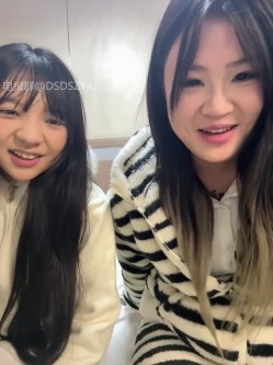 ️精神小妹【chunxiaoquqn】新晋精神小妹团播、几个年轻闺蜜一起下海赚钱 截图12