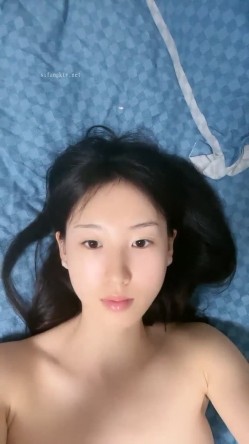 大学生下海！音乐系顶尖素颜女神~【学生妹妹】道具自慰~爽，极品极品，清纯指数爆表，喷血推荐 截图8