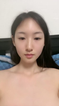 大学生下海！音乐系顶尖素颜女神~【学生妹妹】道具自慰~爽，极品极品，清纯指数爆表，喷血推荐 截图11