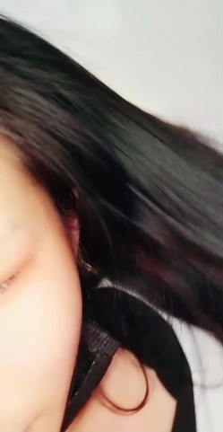毛毛比较多身材不错美乳新人女主播 性感漏奶情趣装自摸抠逼秀 很是诱惑喜欢不要错过 截图13