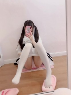 ️双马尾纯情小可爱 ️奶油肌肤纯欲系美少女〖蔡小熊〗表面乖巧的萌妹子背地里是个小骚货 大长腿少女清纯与风骚并存 截图13