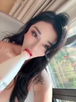 巨乳肥臀女神【芷仪g宝】自慰啪啪露出,H罩杯顶级豪乳 截图8