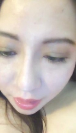 宅男打飞机福利大奶主播突然来大姨妈了狼友给刷礼物让大家看逼 截图1