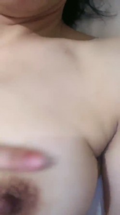 正宗邻家女神！超级漂亮~【小白甜甜】，道具自慰！爽，纯天然素颜，无添加的美，闺房里淫荡的一面，让人心动不已 截图8