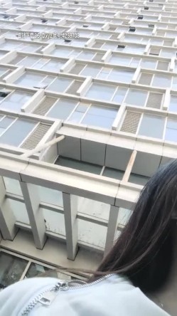 【污萌少女】高颜值美乳妹子跳蛋自慰，试穿新买各种情趣装，女仆装网袜制服非常诱人 截图6